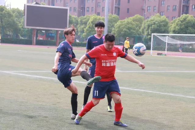 欧冠-迪亚斯戴帽萨拉赫助攻 利物浦4-0勒沃库森